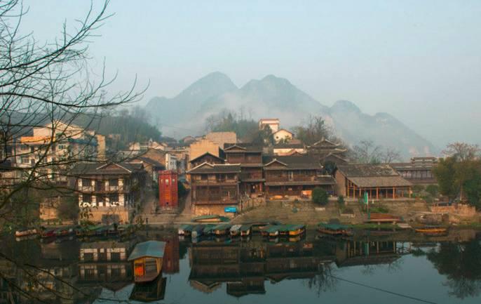 南京作为六朝古都,历史文化底蕴深厚,也是对王安石影响最大地方